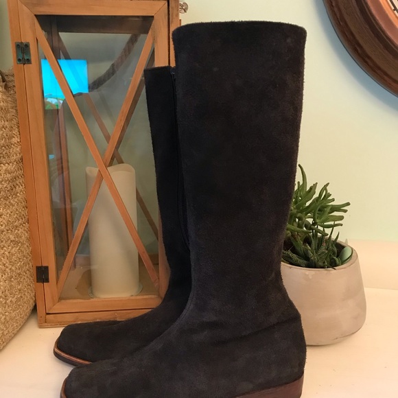 Suede Boots - Picture 2 of 3
